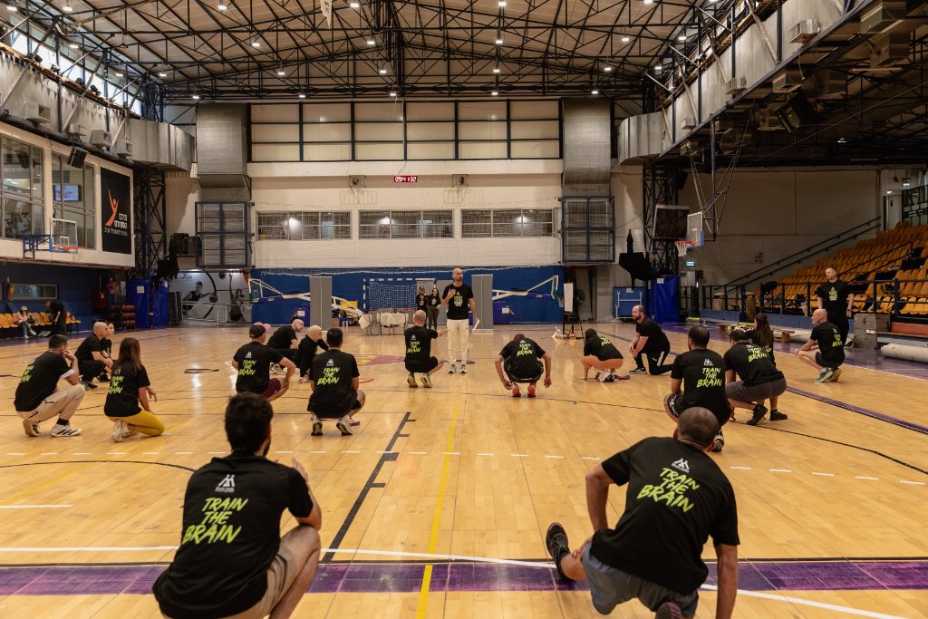Group squat circle